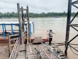 Waspada Banjir, Polsek Dusel Patroli Dialogis, Pantau Ketinggian Air DAS Barito