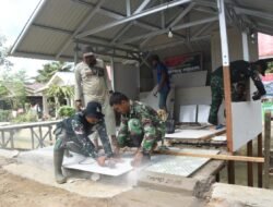 Sinergi TNI-Polri dan Warga HST Kejar Target Rehab Poskampling TMMD