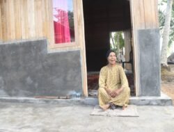 Kebahagiaan Nenek Kurba: Rumah Layak Huni Impian Terwujud Berkat TMMD Kodim HST