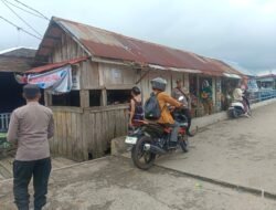 Libur Di Akhir Pekan, Polsek Kapuas Barat Patroli Rutin Ke Feri Penyeberangan Guna Kelancaran Lalu Lintas Kendaraan