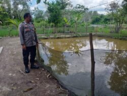 Giat Pengecekan Lokasi Pemanfaatan Lahan Pekarangan menjadi Kolam Ikan Dalam Rangka Implementasi Asta Cita Presiden Republik Indonesia Dalam Bidang Ketahanan Pangan Polres Kapuas