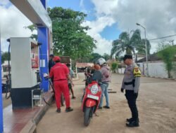 Jaga Kondusifitas dan Cegah penyalahgunaan Distribusi BBM, Personil Polsek Cempaga Hulu Laksanakan Patroli KRYD di SPBU Desa Pelantaran.