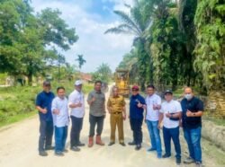 Holding Perkebunan Nusantara Perbaiki 19,74 Km Jalan Desa melalui Program TJSL PalmCo