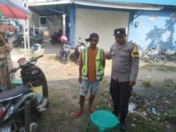 Bhabinkamtibmas Polsek Basarang Giat Door To Door System Jaga Kamtibmas