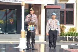 Wakapolres Seruyan Pimpin Apel Pagi, Tekankan Pentingnya Kedisiplinan dan Komunikasi