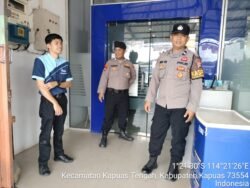 Piket Polsek Kapuas Tengah laksanakan Patroli Rutin ke bank BRI unit Pujon.