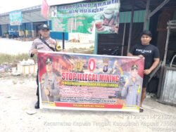 Cegah penambang liar, Personil polsek Kapuas tengah Rutin berikan Imbauan ilegal mining.