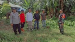 Cuaca Tidak Menentu Bersama Manggala Agni Dan Masyarakat Personel Kodim 1009/Tla Tetap Patroli Cegah Karhutla