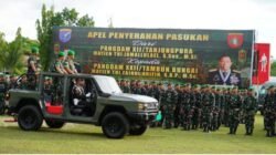 Pangdam XII/Tpr Resmi Serahkan Pasukan Kepada Kodam XXII/TB