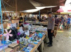 Personel Polsek Dusun Utara Sosialisasikan Larangan Penambangan Tanpa Izin Dengan Warga