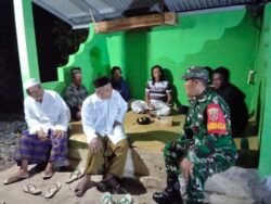 Melalui Kegiatan Siskamling Personel Kodim 1009/Tla Dan Masyarakat Jaga Keamanan Di Wilayah