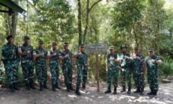 Cek Pasukan di Perbatasan, Pangdam XII/Tpr Laksanakan Bakti Sosial di Desa Nanga Bayan