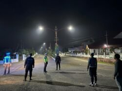 Patroli Malam Hari, Personil Polres Murung Raya Cegah Aksi Kejahatan Di Komplek Perkantoran