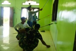 Kodim 1002/HST Tingkatkan Kenyamanan Ibadah Lewat Karya Bakti Musholla