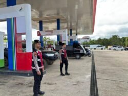 Satsamapta Polres Murung Raya Patroli Di Antrian SPBU Puruk Cahu