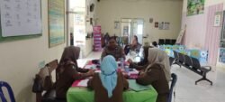 Personil Polsek Kapuas Barat Laksanakan Patroli Dialogis Sampaikan Kamtibmas