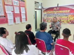 Program Jum’at Curhat, Polsek Kapuas Barat Ajak Masyarakat Untuk Menyampaikan Keluhan Dan Aspirasi