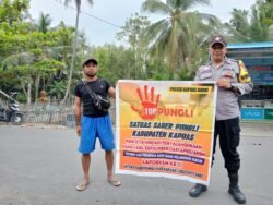 Untuk Mencegah Terjadinya  Saber Pungli Personil Kapolsek Kapuas Barat Melakukan sosialisasi Ke Aparat Desa Sekitar