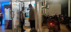 Personel Piket Polsek Tewah, Patroli Malam Hari Pastikan Wilayah Hukunya Tetap Aman