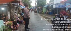 Patroli Dialogis di Kawasan Pasar Minggu, Personel Polsek Kapuas Barat Lakukan Himbauan Kamtibmas