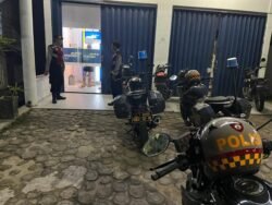 Sat Samapta Polres Sukamara Patroli Malam di Bank Mandiri, Cegah Premanisme
