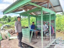 Polsek Kapuas Barat Gelar Patroli Dialogis Ajak Warga Jaga Kamtibmas