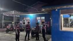 Patroli Malam, Polisi Pastikan Situasi Kondusif di Area PLN Sukamara