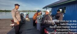 Polsek Kapuas Barat Patroli Harkamtibmas di Pelabuhan Penyeberangan Ferry