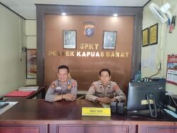 Guna Mencegah Terjadinya Gangguan Kamtibmas Terhadap Personil Dan Markas Komando (Mako), Personil Polsek Kapuas Barat Lakukan Siap Siaga Mako