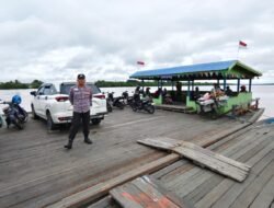 Team Patroli Polsek Kapuas Barat Sasar Ke Feri Penyeberangan Yang Berada Di Saka Mangkahai