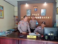 Personil Piket SPKT Polsek Kapuas Barat  Juga Rutin Tingkatkan Keamanan Mako Polsek Dan Pelayanan Terhadap Masyarakat
