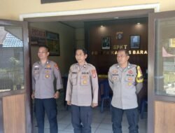Guna Mencegah Terjadinya Gangguan Kamtibmas Terhadap Personil Dan Markas Komando (Mako), Personil Polsek Kapuas Barat Lakukan Siap Siaga Mako