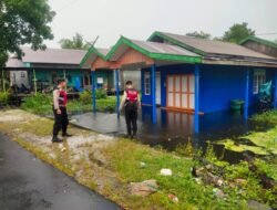 Polres Sukamara Gelar Patroli Harkamtibmas dan Pengecekan Rumah Warga Terendam Banjir