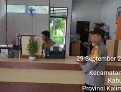 Jaga Keamanan Di Objek Vital Kantor Pos Mandomai Polsek Kapuas Barat Melakukan Patroli Rutin