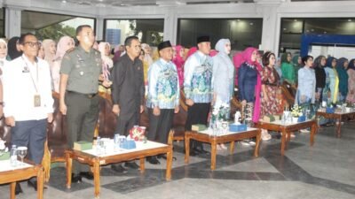 Dandim 1009/Tanah Laut dan Ketua Persit Hadiri Peringatan Hari Ibu 2025 Kabupaten Tanah Laut