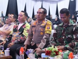 Pastikan Aman dan Kondusif, Kapolres Murung Raya Pantau Langsung Puncak Malam Tahun Baru 2026 Di Stadiun WYM