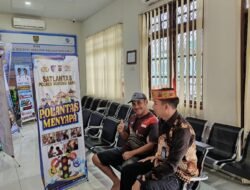 Satlantas Polres Murung Raya Berikan Pelayanan Terbaik di Samsat Pada “Polantas Menyapa” Gunakan Baju Batik dan Lawung