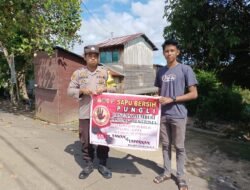 Personel Polsek Karau Kuala Gencar Imbau Masyarakat, Berantas Pungli Dengan Warga