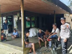 Cegah Karhutla, Personel Polsek GB Awai Gencar Berikan Imbauan Terkait Larangan Karhutla Dengan Warga