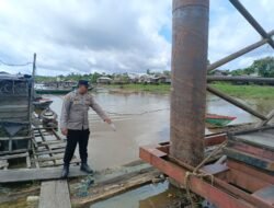 Waspada Banjir, Polsek Dusel Rutin Patroli Pantau Ketinggian Air DAS Barito