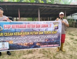 Cegah Karhutla, Personel Polsek Karau Kuala Gencarkan Berikan Imbauan Dengan Masyarakat