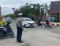 Awali Pagi Hari, Satlantas Polres Murung Raya Gatur Pagi Di Pusat Kota Puruk Cahu