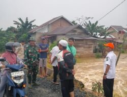 Hujan Lebat Semalam Suntuk, Babinsa Koramil 1009-02/Pelaihari Laksanakan Patroli Wilayah