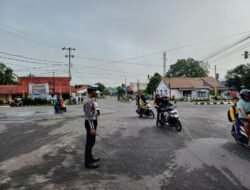 Di Tengah Kepadatan Pagi, Satlantas Polres Sukamara Jaga Ketertiban dan Kelancaran Lalu Lintas di Titik-Titik Padat
