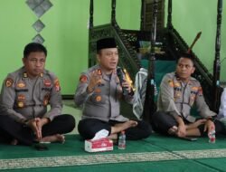 Jumat Curhat Kapolres Barsel, Silaturahmi Kamtibmas Bersama Jemaah Masjid Darul Mutaqin Desa Tabak Kanilan