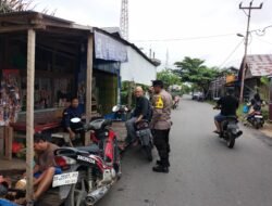 Personel Polsek Karau Kuala Gencar Imbau Masyarakat, Berantas Pungli Dengan Warga