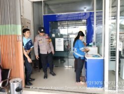 Personil Polsek laksanakan Patroli Rutin ke bank BRI unit Pujon.