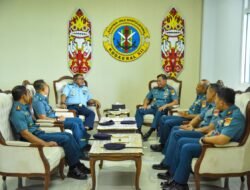 Perkuat Sinergitas TNI, Dankodaeral XII Terima Courtesy Call Dirlambangja AU