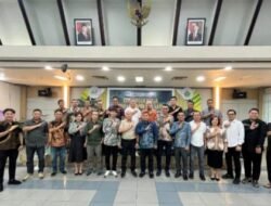 Holding Perkebunan Nusantara melalui PTPN IV Regional V Bahas Hilirisasi Ayam Terintegrasi Bersama DPRD Landak