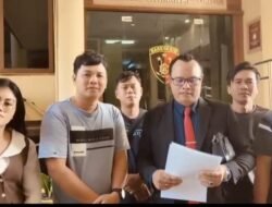 PH Poltak Silitonga Datangi Polda Kalbar, Desak Penahanan Anggota DPRD Bengkayang Tersangka Pengrusakan